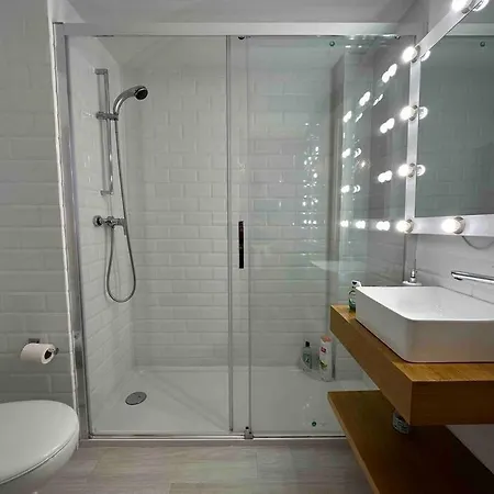 En Un Edificio Senorial: Duplex Totalmente Nuevo. Apartment Vigo Exterior photo