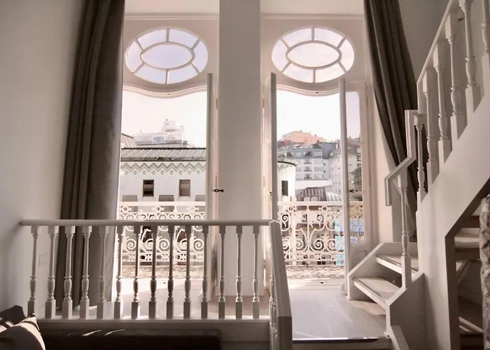 En Un Edificio Senorial: Duplex Totalmente Nuevo.