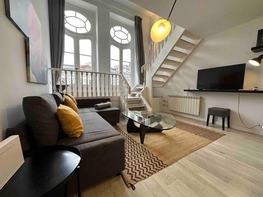 En Un Edificio Senorial: Duplex Totalmente Nuevo. Apartment Vigo